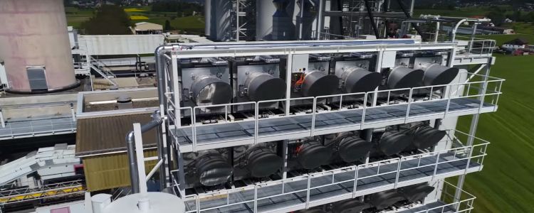 Почав роботу завод, що в 1000 разів ефективніший при видаленні CO2, ніж фотосинтез