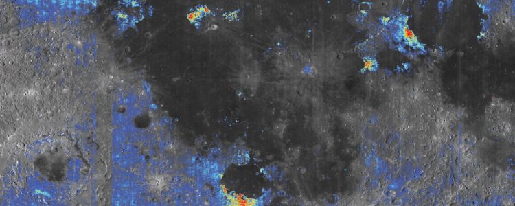 Вчені виявили, що під поверхнею Місяця є вода