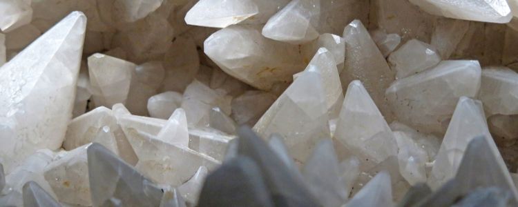 Вчені спостерігають гравітаційну аномалію на Землі