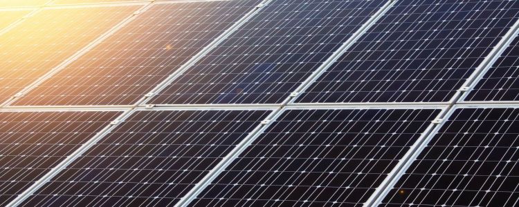 Сонячна енергія економить гроші, і рятує життя