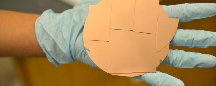 Вчені зі Стенфорду виявляють спосіб перетворення діоксиду вуглецю в чистий горючий етанол