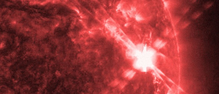 Потужний сонячний спалах щойно порушив радіозв'язок на Землі