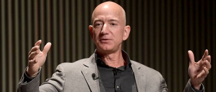 Джефф Безос: Амазон не перестане допомагати військовим