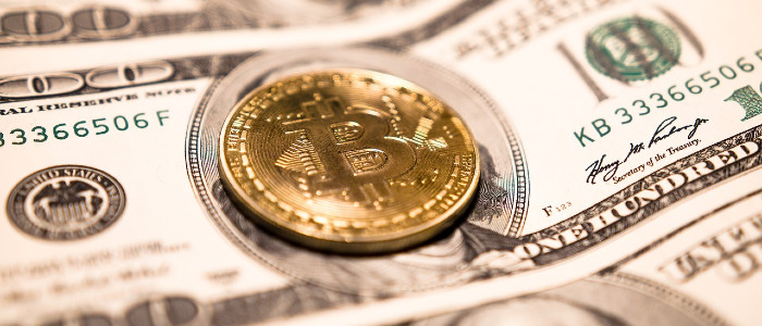 Банки попереджають, що криптовалюта може замінити долар протягом п'яти років