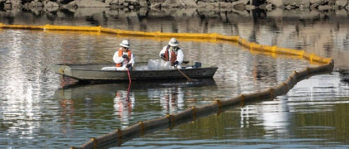 Каліфорнія оголошує надзвичайний стан через жахливий розлив нафти