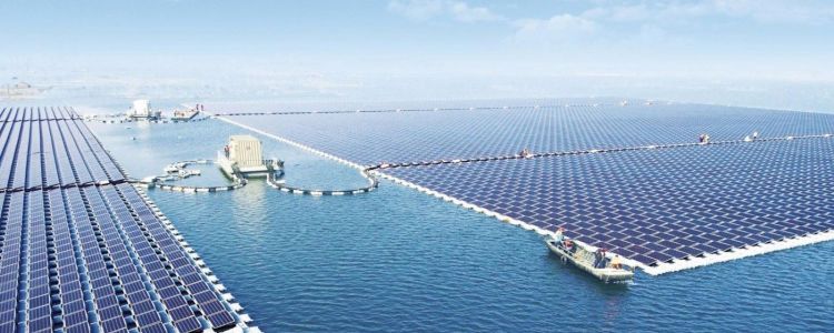 Китай побудував величезну плавучу сонячну ферму поверх вугільної шахти