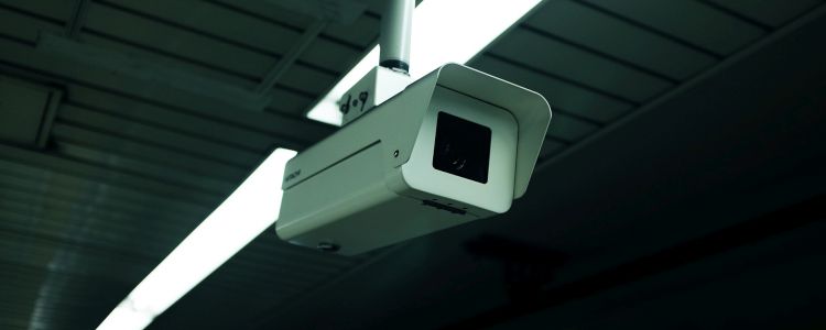 Китайська система відеоспостереження вистежила репортера всього за сім хвилин