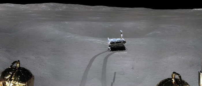 Китайський марсохід зібрав перші зразки з-під місячної кори