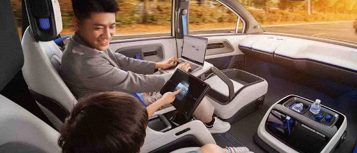 Автономні роботаксі офіційно з'являться на вулицях Китаю