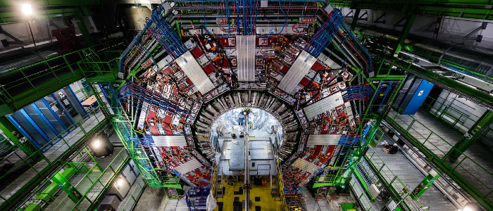 Розв'язана країною-терористом енергетична криза може зупинити Великий адронний колайдер