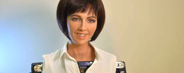 Вперше роботу було надано громадянство