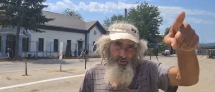 Відлюдник, який живе в печері, вакцинувався, коли дізнався про пандемію