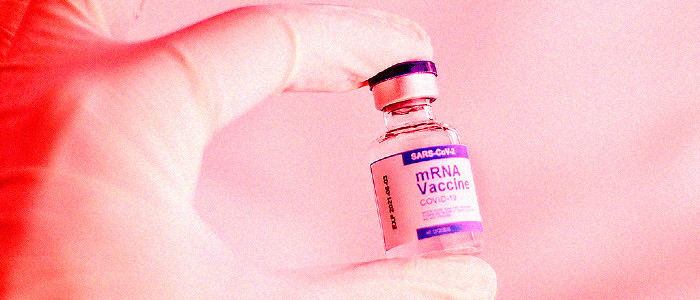 Сама вакцинована країна у світі «практично викоренила» COVID