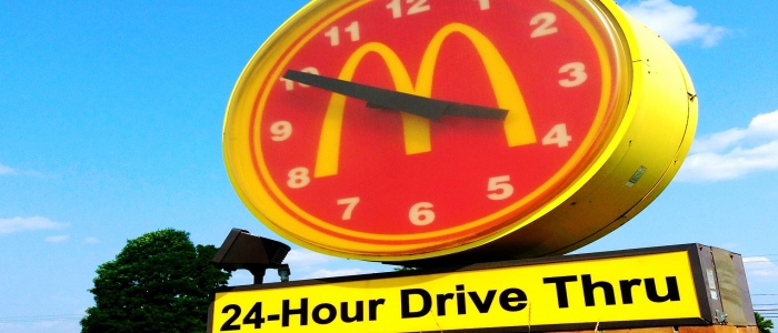 МакДональдз співпрацює з Ай-Бі-Ем, щоб замінити працівників штучним інтелектом