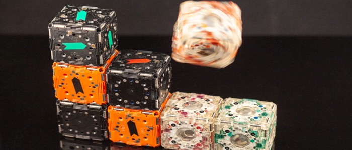 Робо-кубики від МТІ самостійно збираються в структури