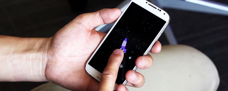 Чудовий новий матеріал заряжає пристрої від дотику пальців