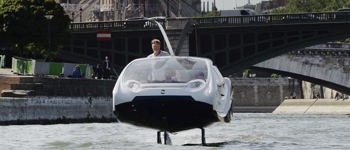 Поліція затримала «літаюче» таксі за перевищення швидкості під час тесту