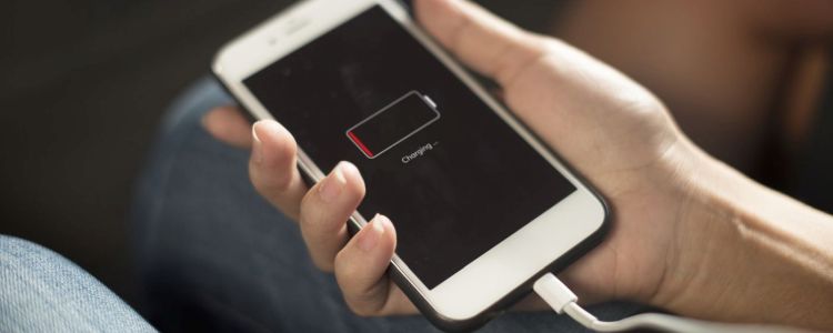 Дослідники створюють пристрій, який ви можете заряджати від рухів пальцями