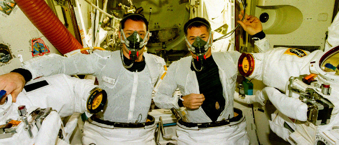 Вчені намагаються зробити спідню білизну скафандра менш огидною