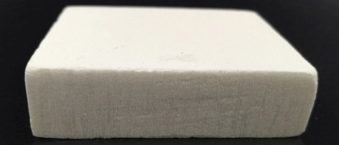 Вчені створили штучну деревину, яка є водо- і вогнестійкою