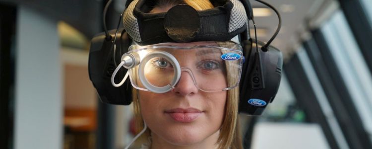 Вчені спроектували костюм, який імітує водіння з похмілля