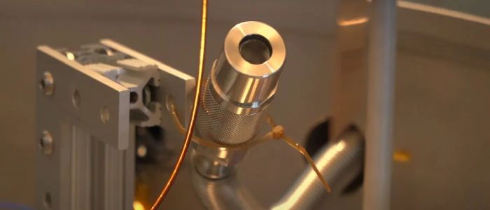 Вчені експериментують зі справжнім притягувальним променем, щоб прибрати космічне сміття