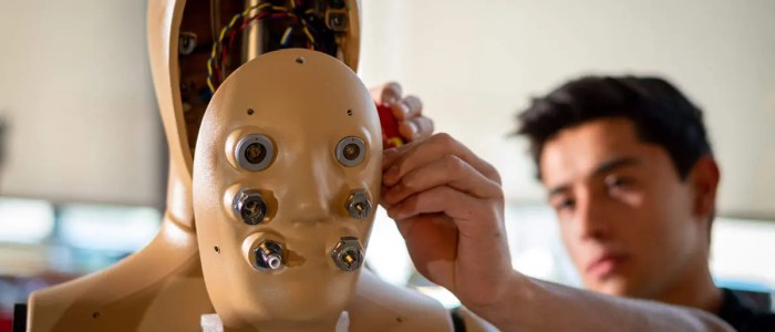 Вчені нарешті створили робота, який може рясно потіти