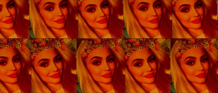 Селфі підштовхують все більше підлітків до пластичної хірургії