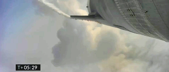 СпейсІкс вперше успішно приземлила прототип свого космічного корабля