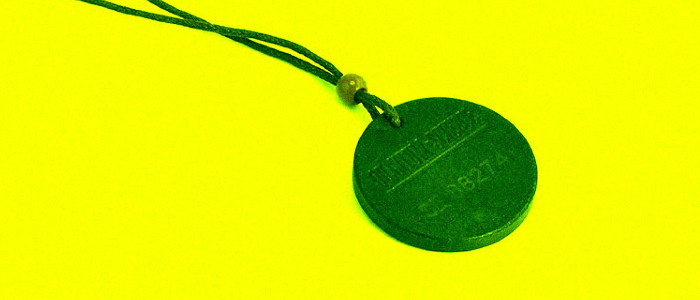 Експерти: перестаньте носити радіоактивні підвіски «анти-5G», ідіоти 