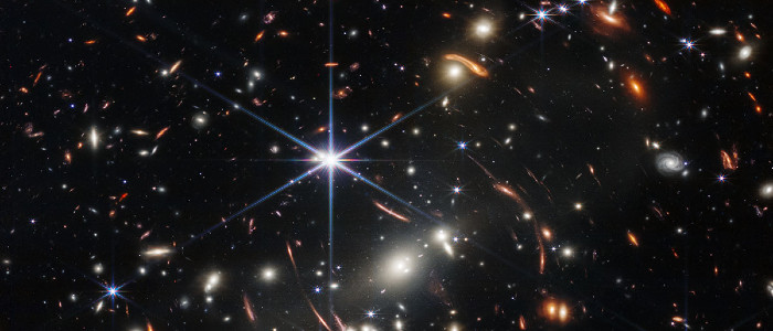 Щойно з'явилося перше повнокольорове зображення Джеймса Вебба, і воно чудове