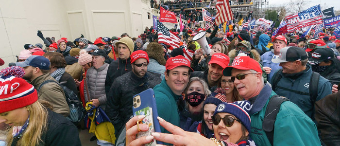 Дослідники кажуть, що є щось психологічно дивне щодо виборців Трампа