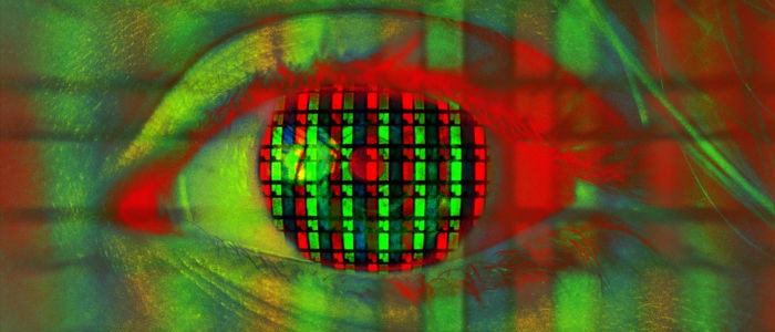 Ці розумні окуляри стріляють лазерами прямо на сітківку