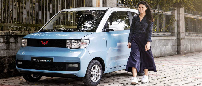 Цей недорогий електромобіль обігнав Теслу по продажах в Китаї