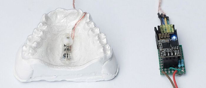 Цей пристрій дозволяє управляти комп'ютером за допомогою язика