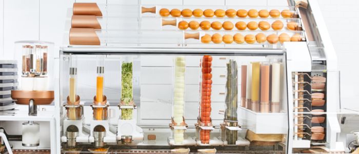 Ця сексуальна машина для гамбургерів не вкраде вашу роботу