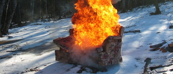 Викидання вогнестійких меблів може знизити вміст токсичних речовин у крові