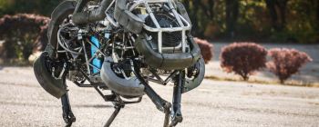 Алфавіт продав дві свої компанії людині, яка хоче прискорити прихід сингулярності