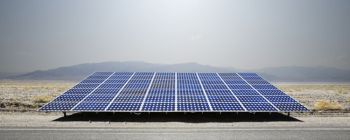 В галузі сонячної енергії працює більше американців, ніж в Епл, Фейсбук і Гугл разом