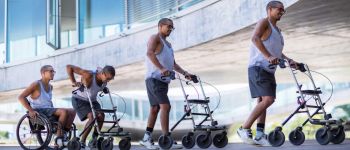 Імплантат хребта допомагає паралізованим людям ходити знову