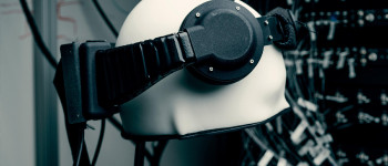 Фейсбук продовжує працювати над пристроєм читання думок