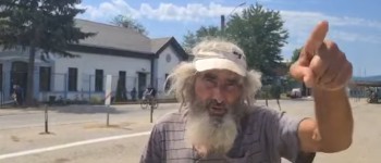 Відлюдник, який живе в печері, вакцинувався, коли дізнався про пандемію