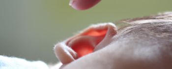 Вперше діти отримують нові вуха, вирощені з власних клітин