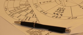 Рівень інтелекту та освіти визначає недовіру до астрології