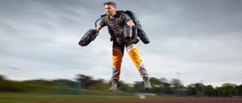 Каскадер побив рекорд Усейна Болта, використовуючи реактивний ранець