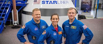 НАСА оголошує перших комерційних астронавтів для своїх майбутніх кораблів