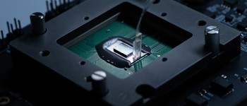 Нові комп'ютерні чипи виконують математичні обчислення за допомогою світла