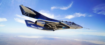 Річард Бренсон успішно злетів у космос на власній ракеті