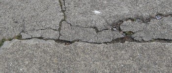 Вчені розробили своєрідний «живий бетон», який самостійно загоює тріщини