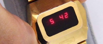Вчені зробили приголомшливий прорив у фізиці, змусивши квантовий час текти у зворотному напрямку